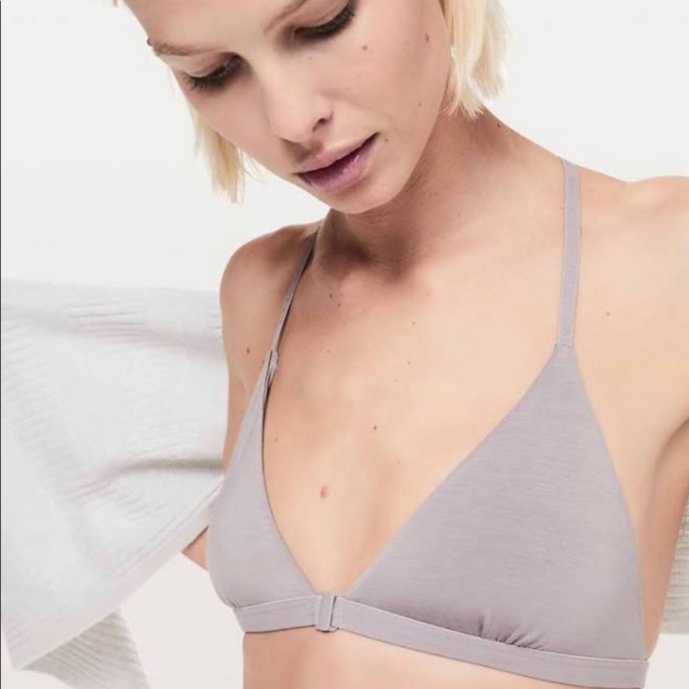 NWT Simply there triangle bralette